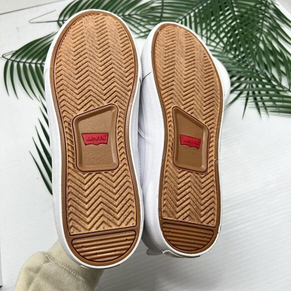 Levi's Naya Perf Women's Low Top Rounded Toe Slip-On Comfort Shoes Size 10M NWB - Picture 8 of 10